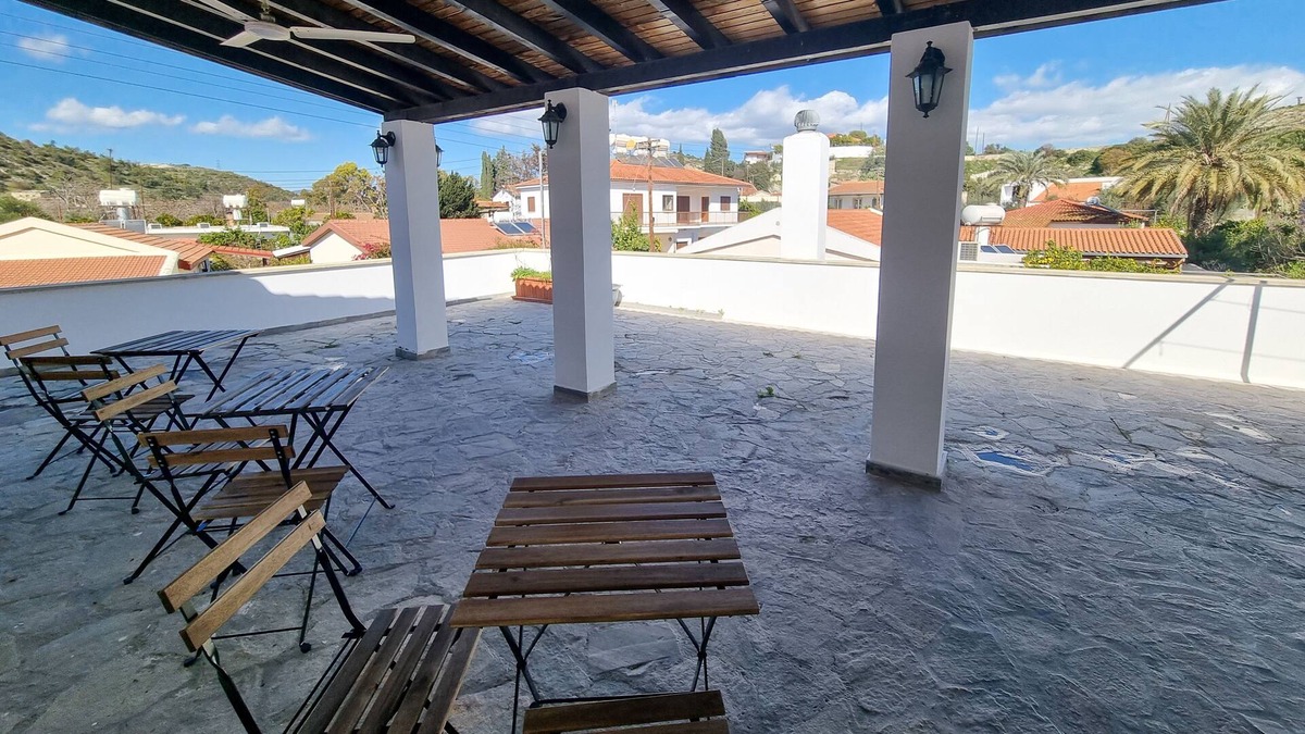 Agios Theodoros Apartment | Mountains Retreat Rooms & Suites