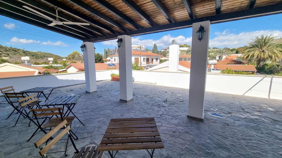 Agios Theodoros Apartment | Mountains Retreat Rooms & Suites