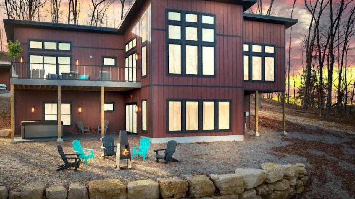 Innsbrook House | Mountaintop living at one of the highest points in Innsbrook!