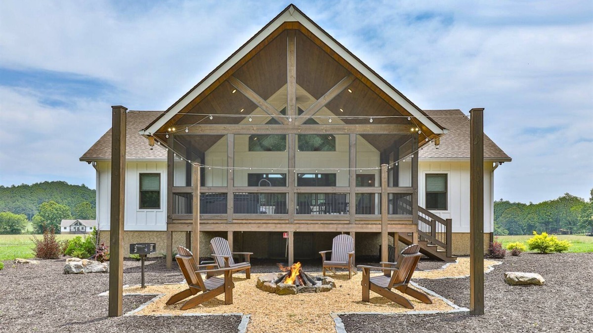 Ellijay Cabin | Mountaintown Chalet | Ellijay, GA