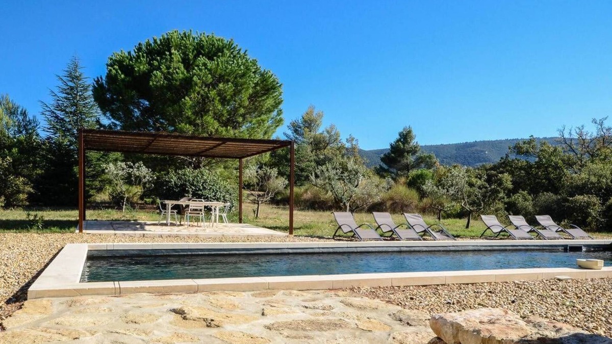 Menerbes Apartment | Moustier de Menerbes 1 – perfect countryside/village setting