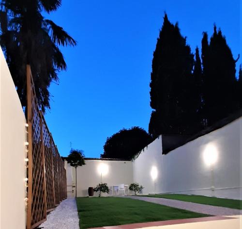 Santo Spirito Apartment | Movie Star Apartment with garden