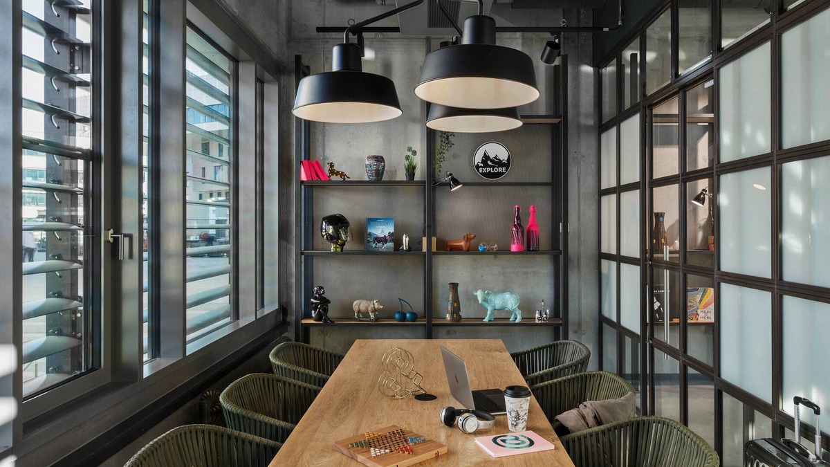 Echarding Hotel | Moxy Munich Ostbahnhof