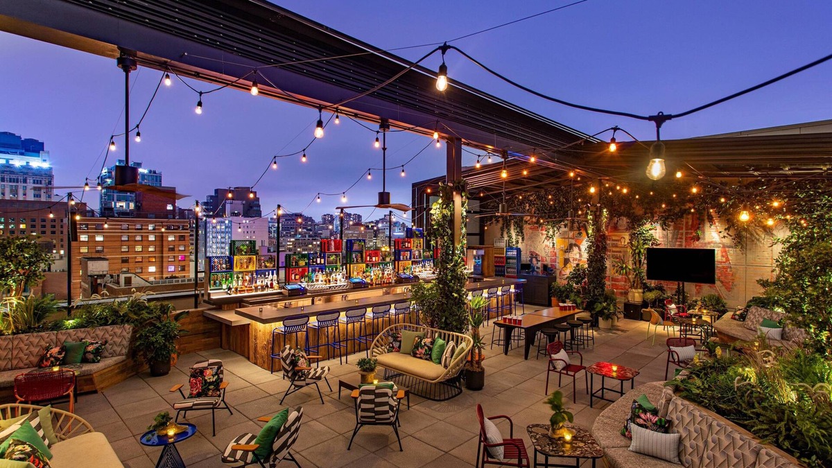 East Village Hotel | Moxy NYC East Village