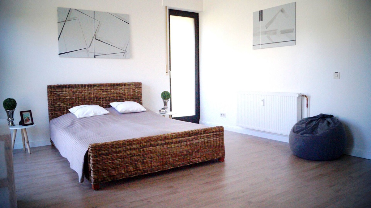 Edinghausen House | Mozart34 Holiday home at Westerberg close to the city & university