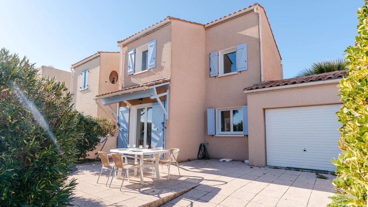 Saint-Pierre-la-Mer House | MP27 Comfortable house in a residence with a collective swimming pool