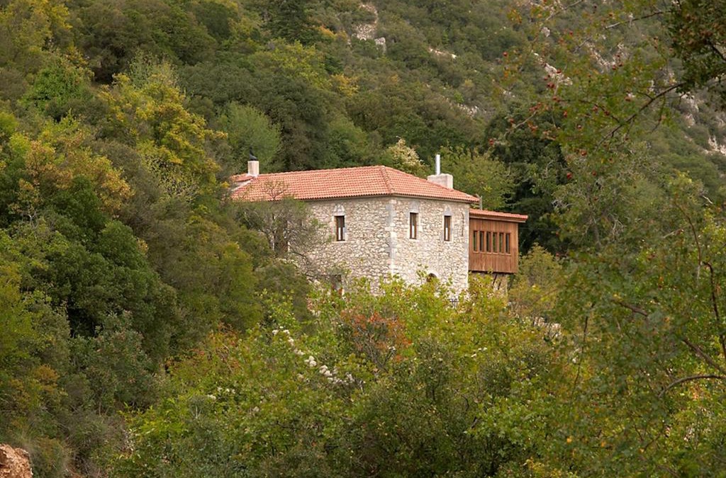 Trikolonoi House | Mpelleiko