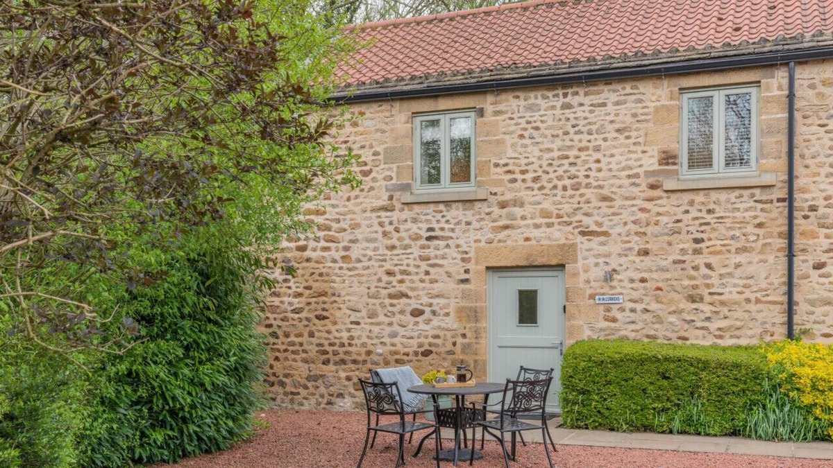 Bedale House | Mr McCormicks - Two Bedroom House, Sleeps 4