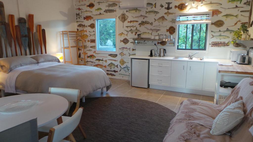 American River Apartment | MrandMrs Fish Cabins