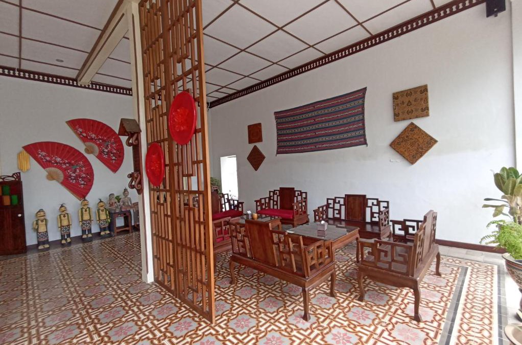 Banyumas Hotel | Mruyung Guest House Kota Lama Banyumas Mitra RedDoorz