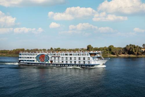 Luxor Boat Rental | MS Chateau Lafayette Nile Cruise - 4 nights from Luxor each Monday and 3 nights from Aswan each Friday
