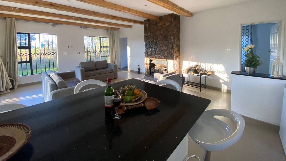 Juliasdale Ski Chalet | Msassa Views Cottage