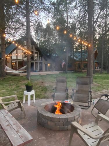 Three Rivers House | Mt. Bachelor & Sun River Get Away