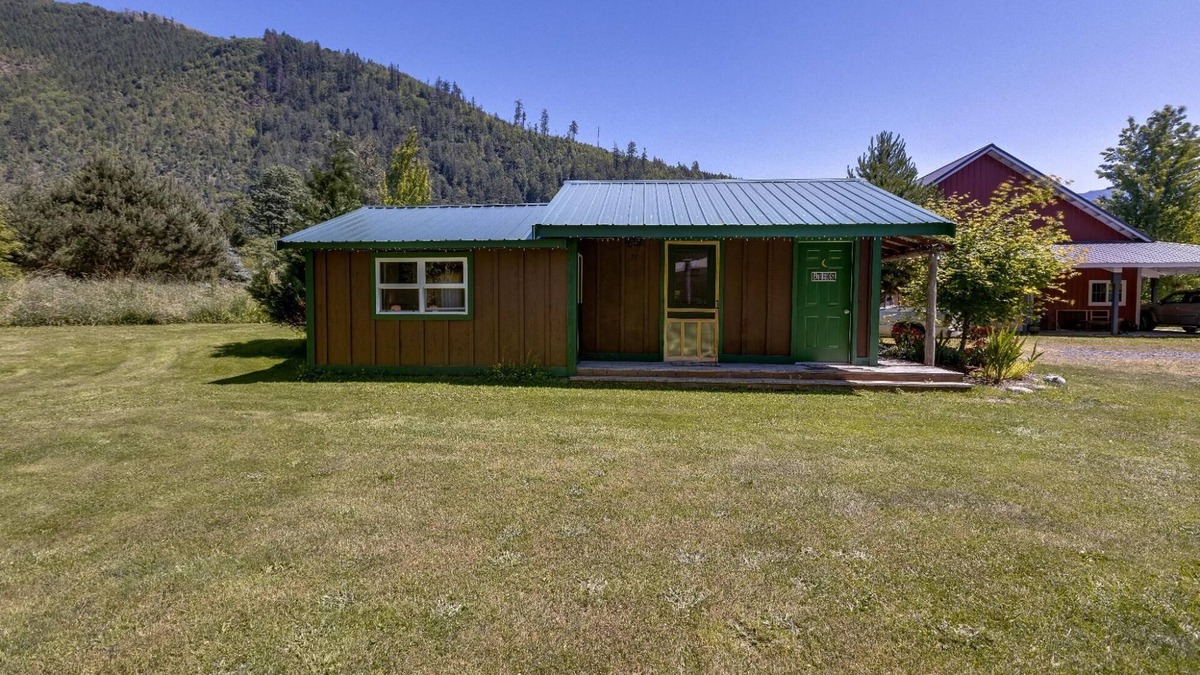Maple Falls House | Mt. Baker Lodging Cabin 71 – SLEEPS 4!