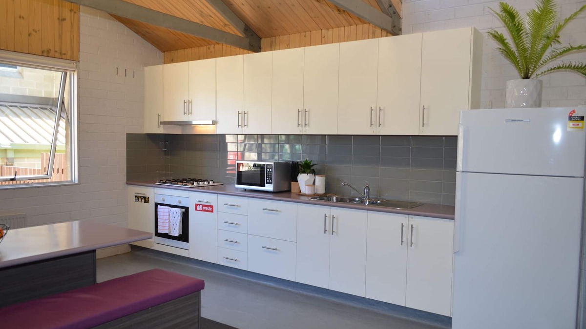 Mount Helen House | Mt Helen Accommodation - Ideal for large groups and short stays