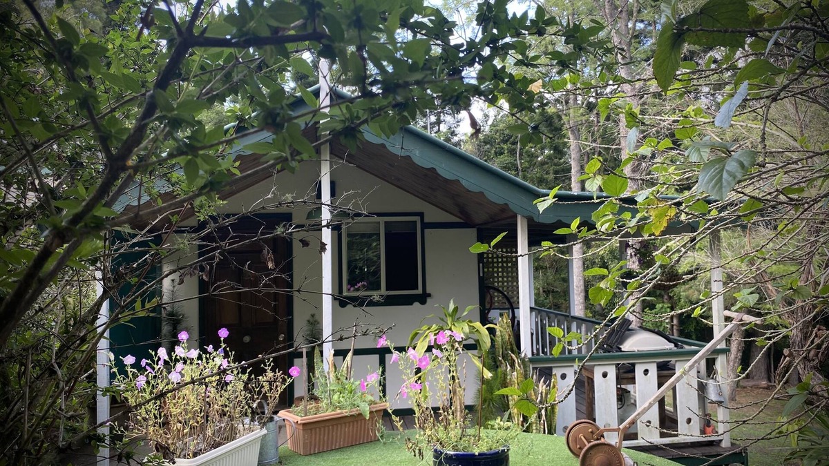 Mount Nebo Ski Chalet | Mt Nebo Railway Carriage and Chalet