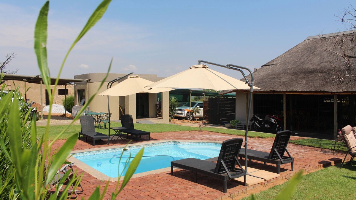 Dr JS Moroka Cabin | Mthembuskloof Country Lodge