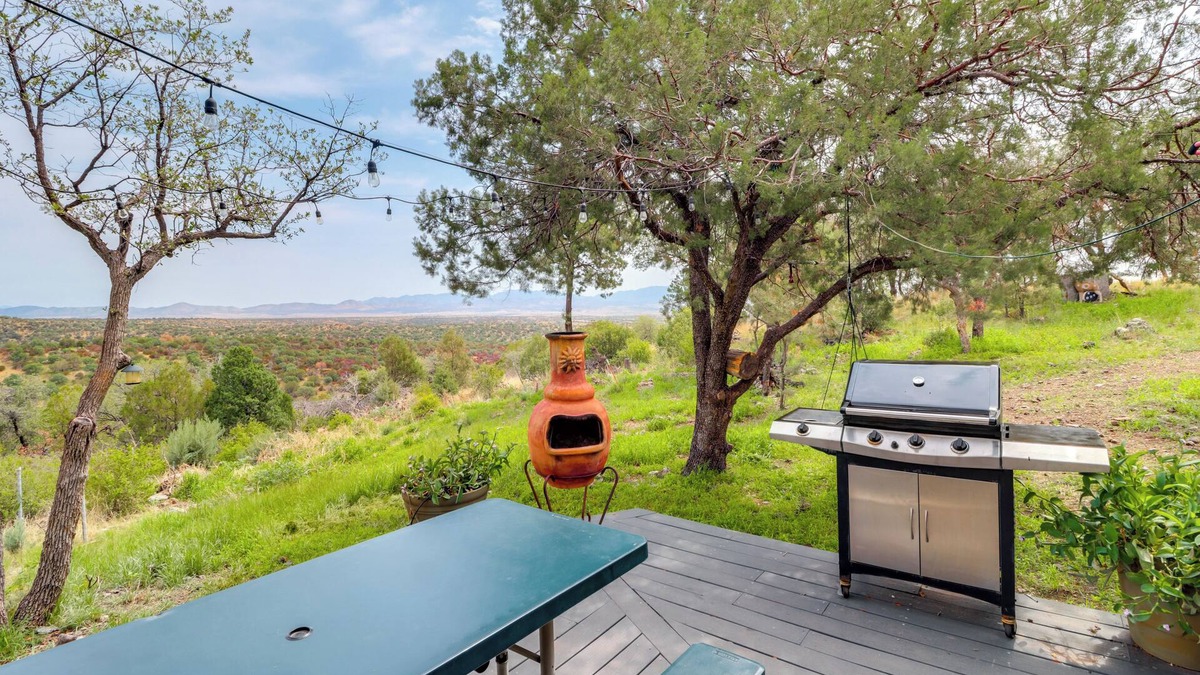 Patagonia Cabin | Mtn-View Haven: 24 Mi to Patagonia Lake!