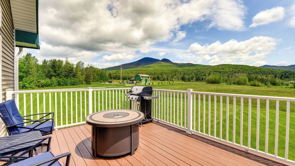 Montgomery Center House | Mtn-View Home 6 Mi to Jay Peak Resort: Fish & Hike