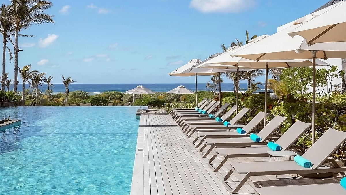 Plaine Magnien Hotel | Experience Soothing Moments & Luxury! Outdoor Pool & Spa Center, Beachfront!