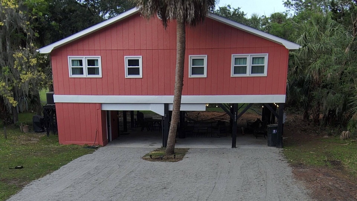 Edisto Island House | "MUCK IT"-QUINTESSENTIAL Edisto Beach House w/in Steps of Beach