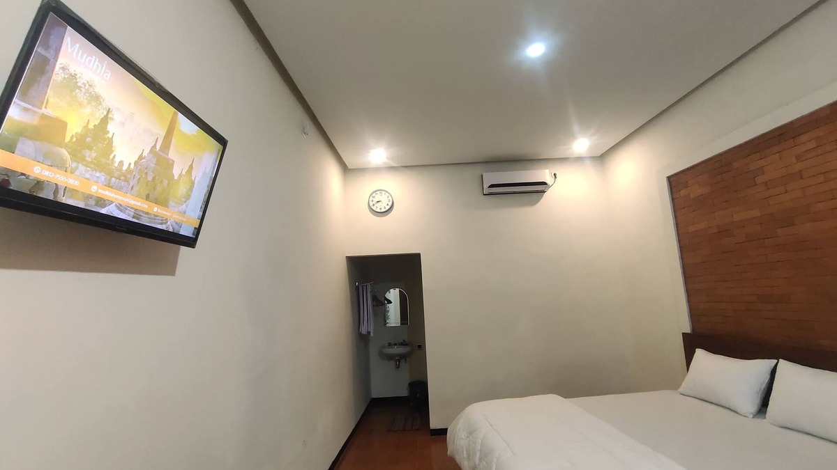 Borobudur Hotel | Mudhia Homestay