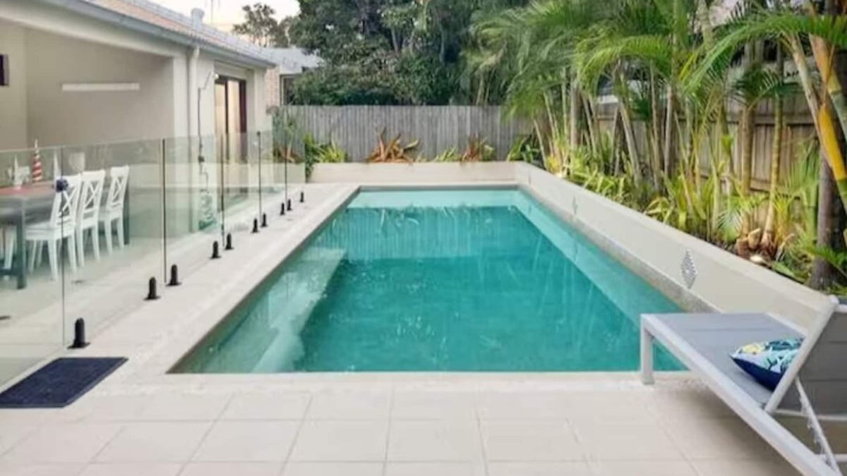 Mudjimba House | Mudjimba Oceanside Beach Retreat- 40 seconds from the water!