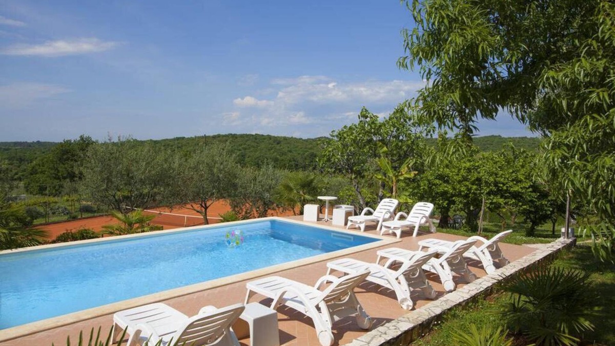 Mugeba Apartment | Mugeba Club A2, 2.2 km to the beach, 2 people, outdoor pool, free WiFi, parking