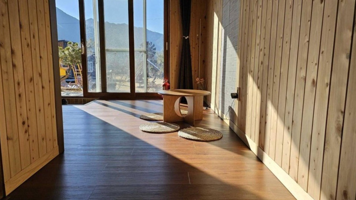 Seolcheon-myeon House | Muju Windmills and Streams Pension