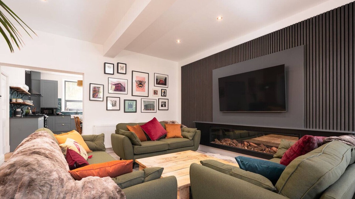 Todmorden Apartment | Mulberry Boutique Stay – Canal-Side Near Hebden Bridge