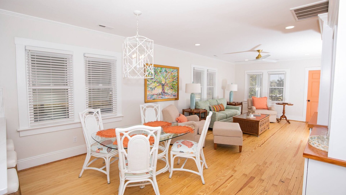 Morehead City Cottage | Mulberry Cottage 5 Blocks to Beaufort Waterfront - 205/1-2, 295 for 3/4 people