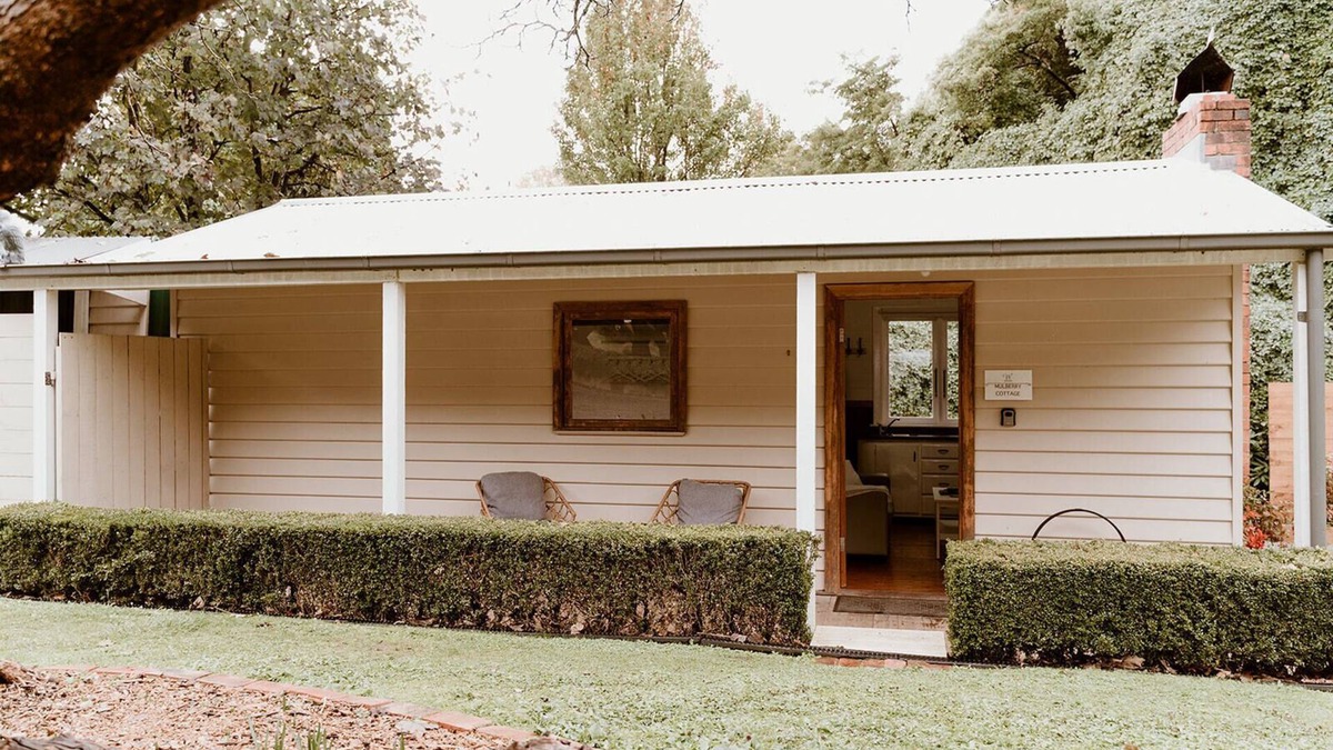 The Patch House | Mulberry Cottage - with spa and fireplace