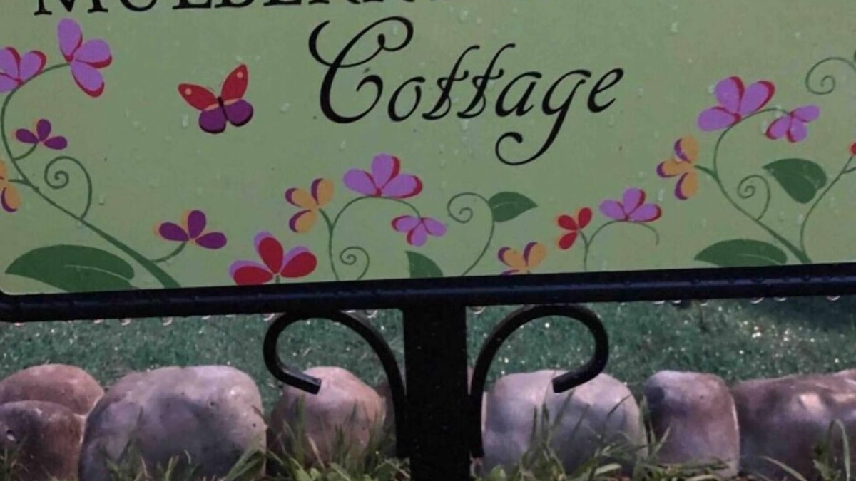 Nichols Cottage | Mulberry Garden Cottage
