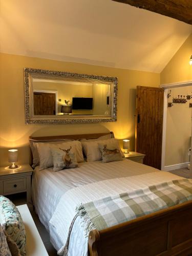 Burton House | Mulberry House Farm Mulberry Lodge