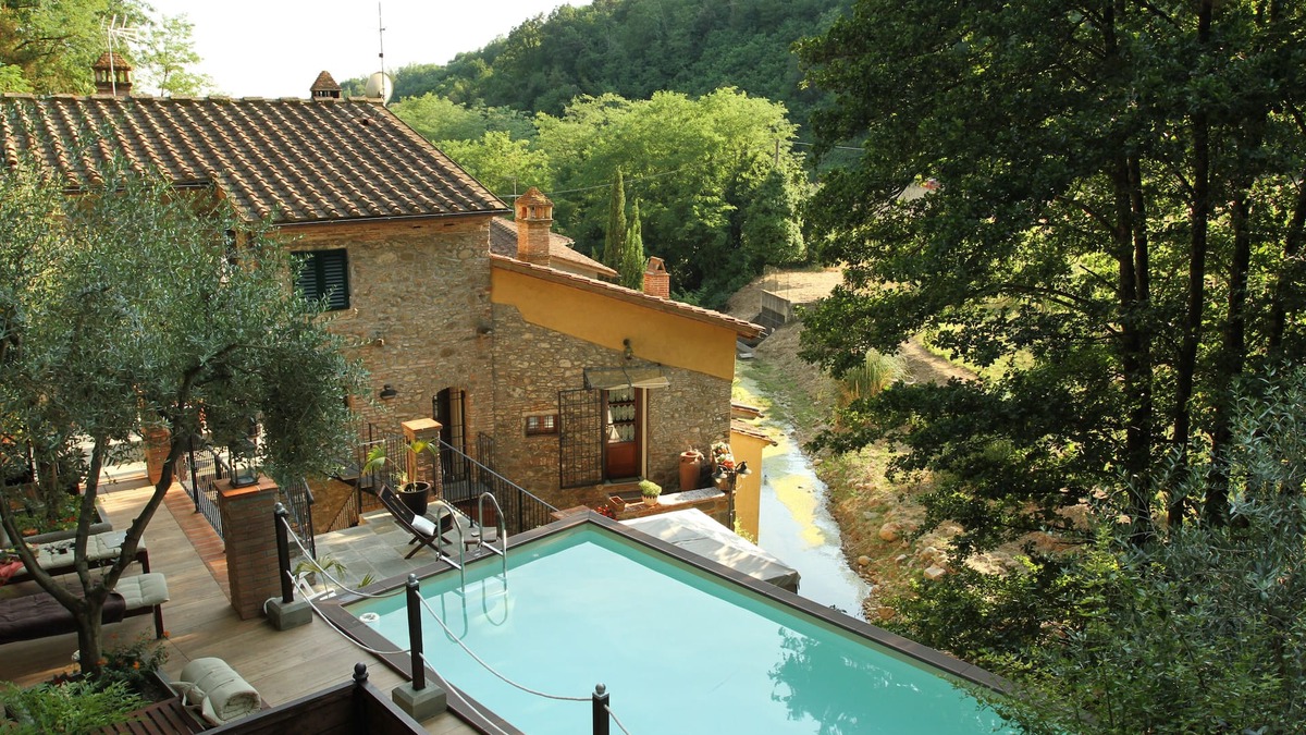 Buggiano House | Mulino Del XVII Secolo - Le cascate del fiume, waking up with yoga.