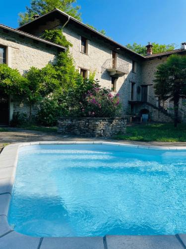Levice Villa | Mulino Gorretta Langhe House with swimming pool