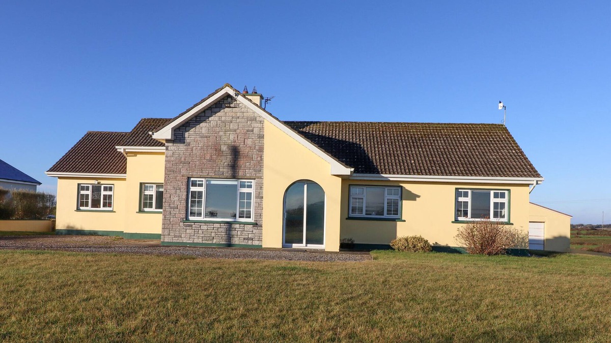 Miltown Malbay House | MULLAGH ROAD, pet friendly in Miltown Malbay, County Clare