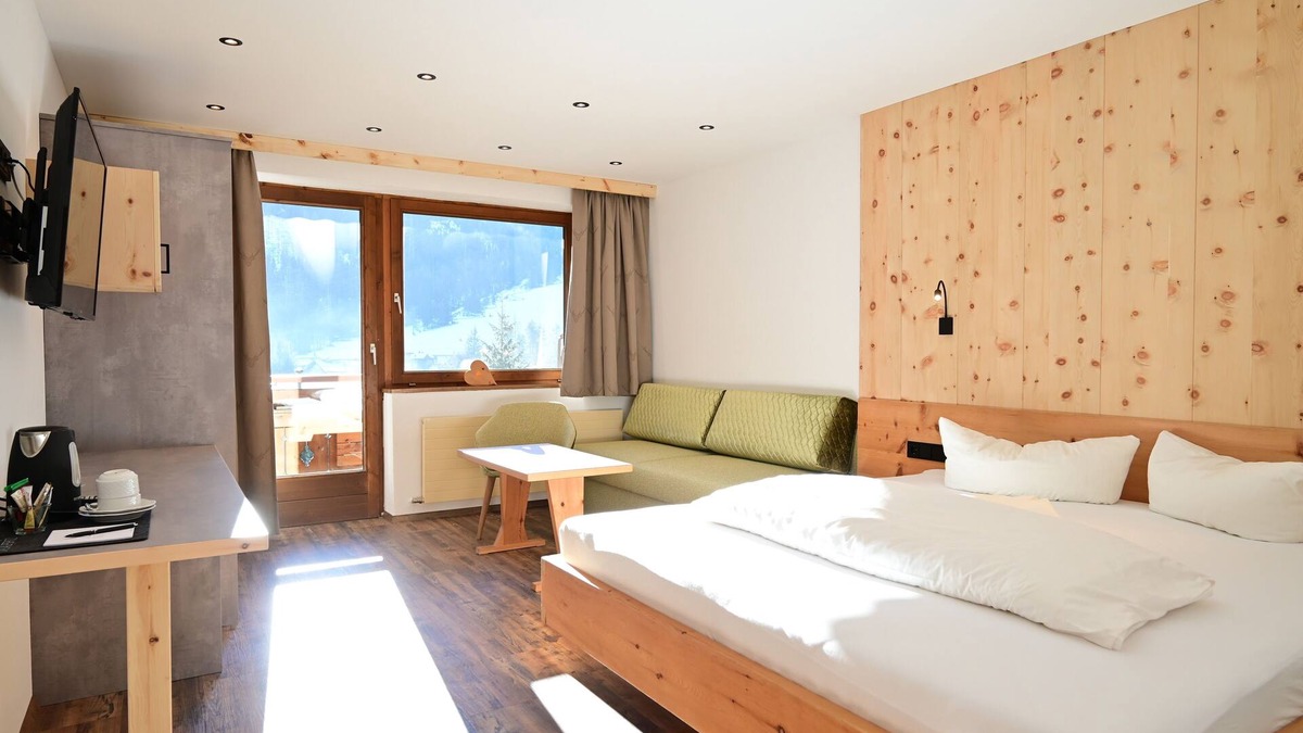 Biberwier Apartment | Multi-bed room for 3 guests with 26m² in Biberwier (183571)