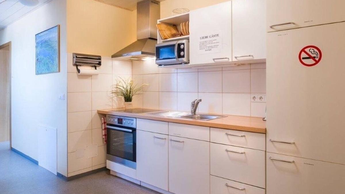 Meckenbeuren Apartment | Multi-bed room for 3 guests with 20m² in Meckenbeuren (165003)