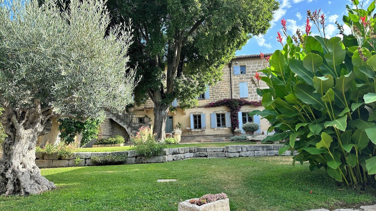 Aubais House | Multi family paradise in friendly village with all amenities near Montpellier