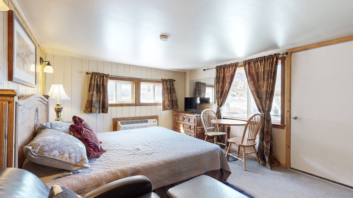 Naturita House | Multi-unit home with deck, grill, mtn views, W/D, & AC
