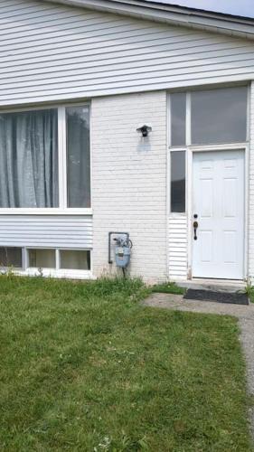 Richmond Hill House | Multiple Fair Price Great Amenities Rooms