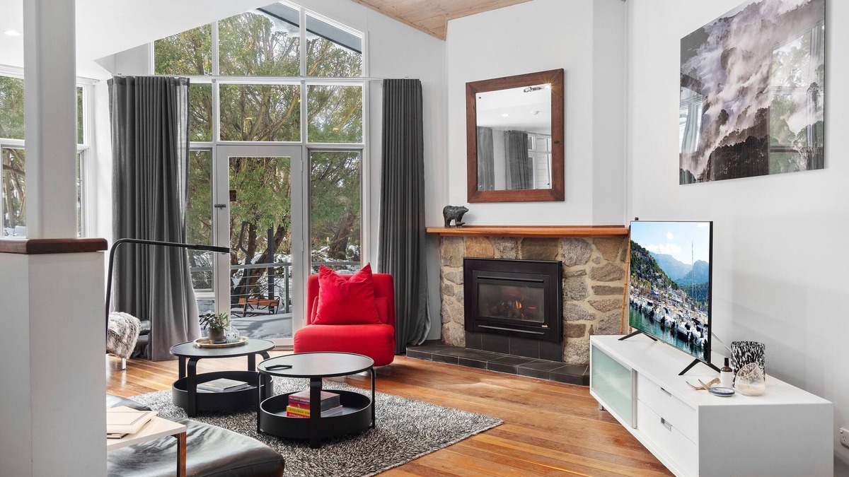 Thredbo Ski Chalet | ✨Mundarlu Private Chalet Prime Location✨nSleeps 6 |Woodridge Area |Walk to Lifts