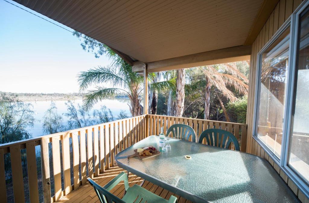 Paringa House | Mundic Waterfront Cottages
