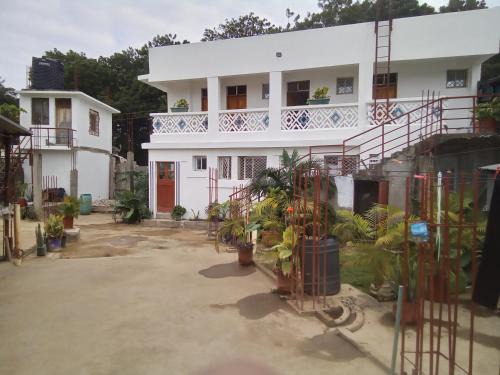 Mtwapa House | MUNDO GUEST & STUDIO APARTMENTS, MTWAPA,mombasa
