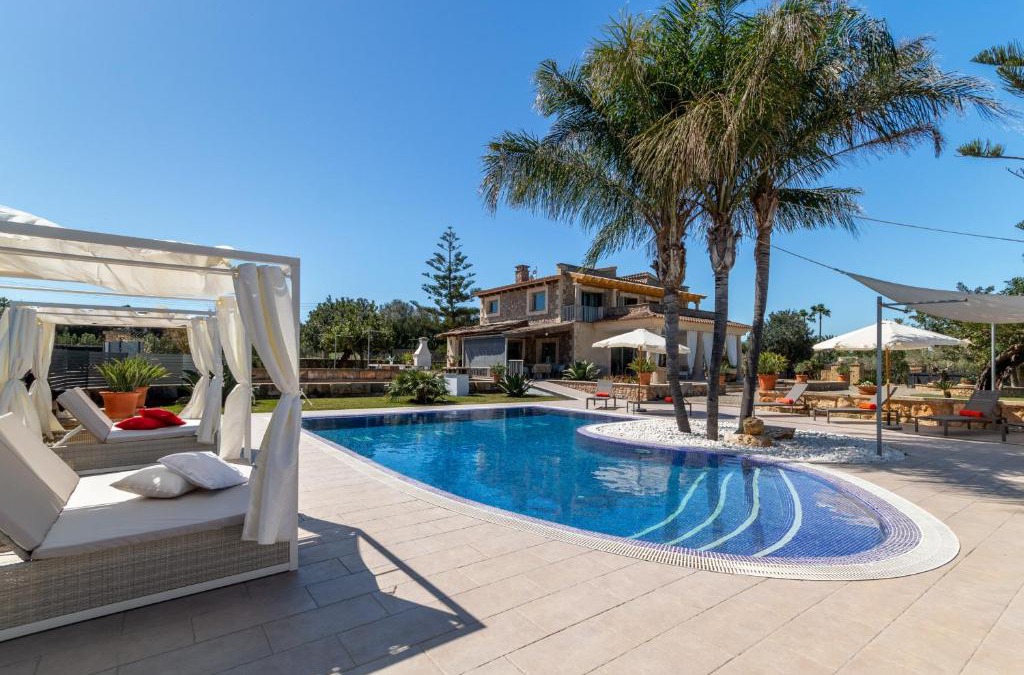 Muro Villa | Muro - 2520-35 Mallorca