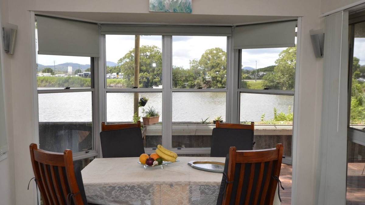 Murwillumbah House | Murwillumbah Riverfront Home Gallery - Pet Friendly - walk to town