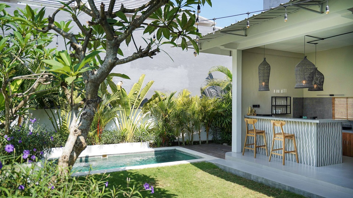 Batu Bolong Villa | Muscle beach villa in centre super trendy Canggu