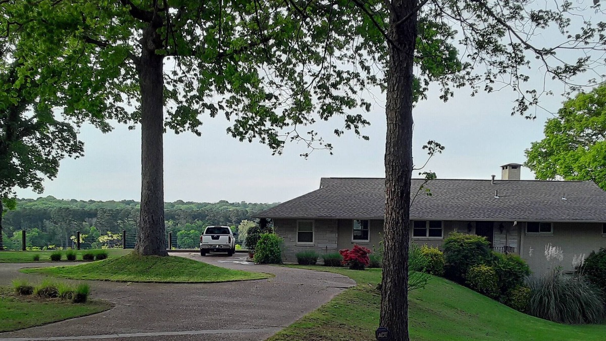 Sheffield House | Muscle Shoals Music House