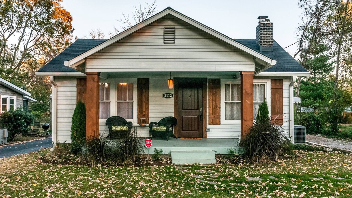 Glencliff House | Music City Roost~Nashville Style~ 10 min from Downtown & Music Row!~